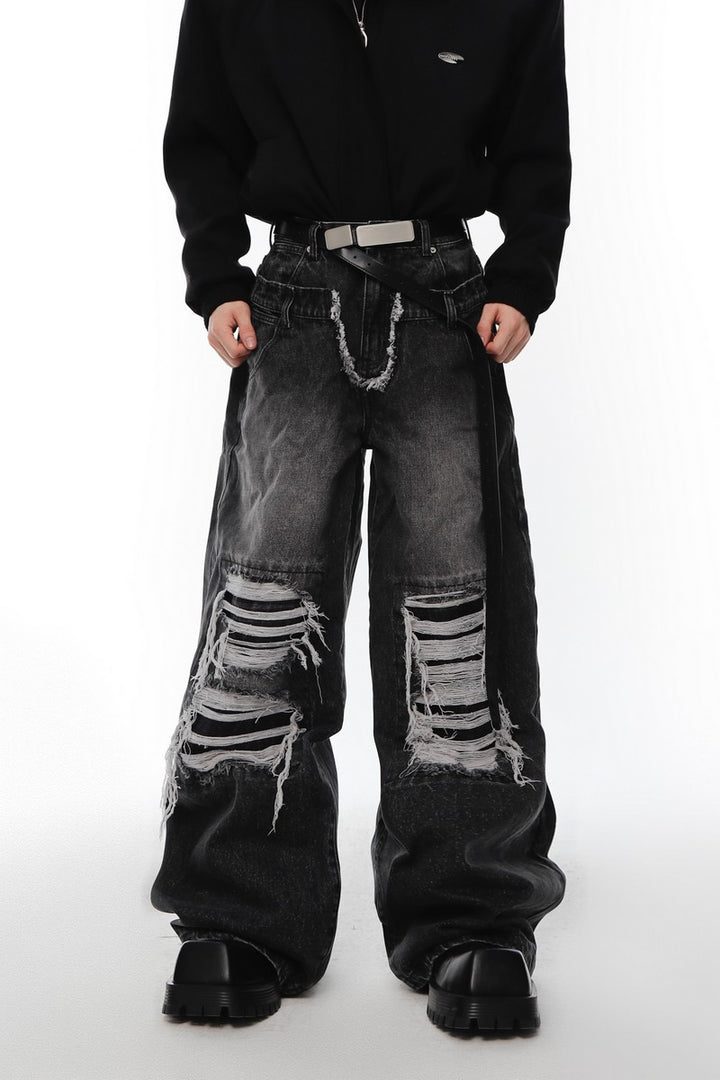 Distressed Loose Flared Jeans