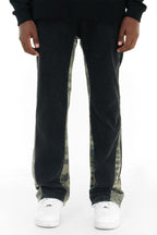 CZ Stitching Camo Flared Jeans