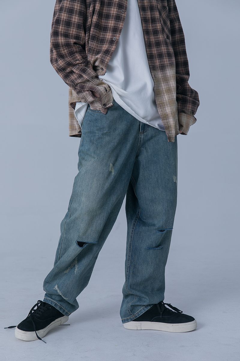 THINGY Distressed Washed Jeans