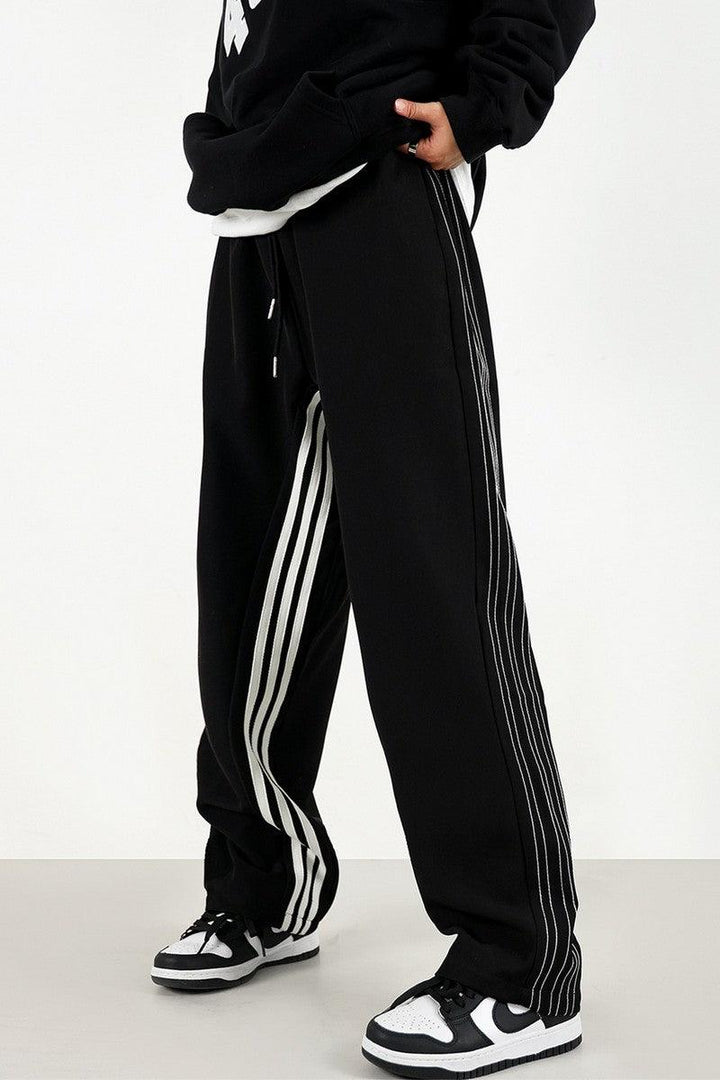 CZ Stripes Loose Sweatpants