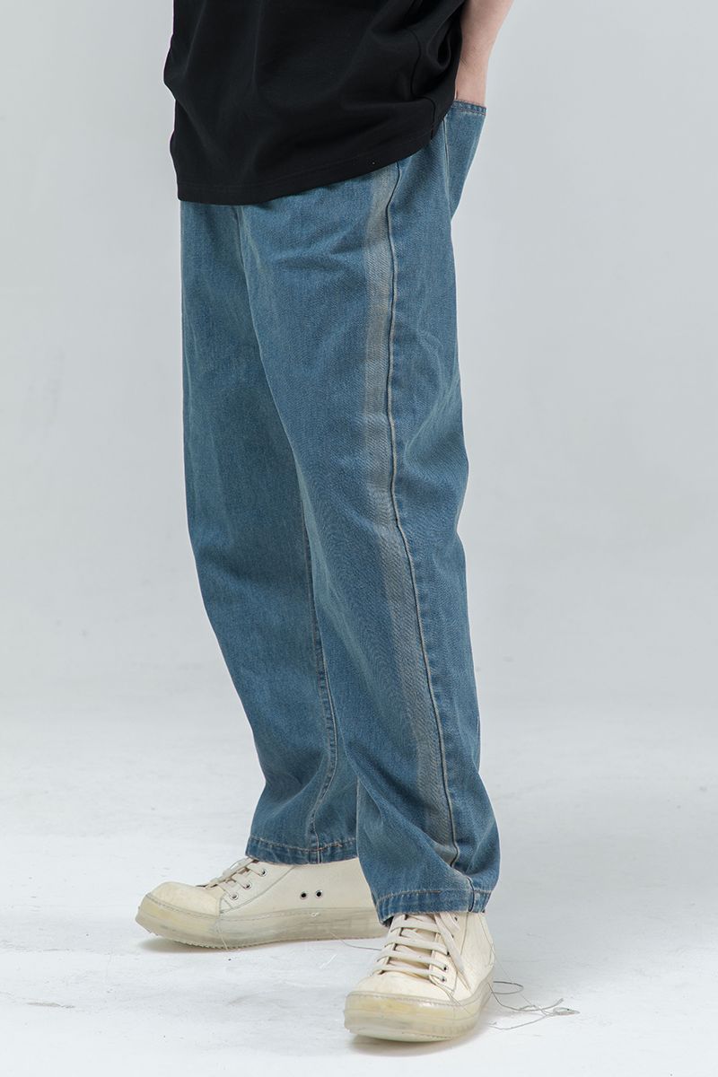THINGY Loose Washed Jeans