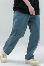 THINGY Loose Washed Jeans