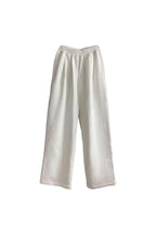 CZ White Loose Sweatpants