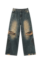 Distressed Washed Oversized Jeans