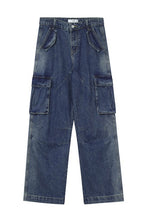 Oversized Multi-Pocket Jeans