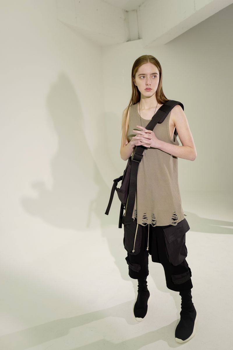 Unknown World Multi Pocket Cropped Pants